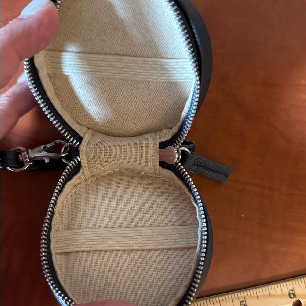 Navy Blue Round Trinket/Coin Purse/EarBuds Case with K Initial - Picture 4 of 6